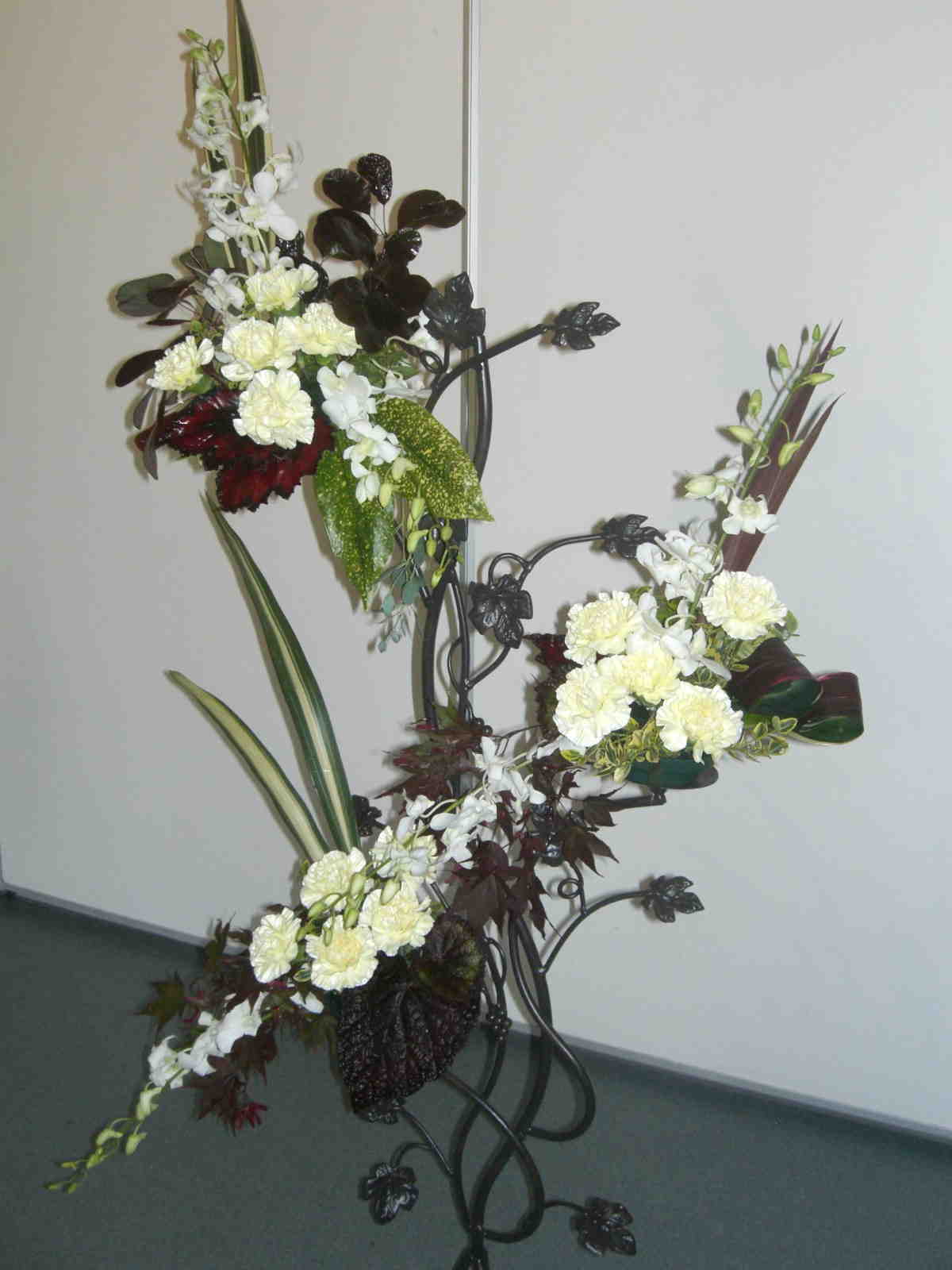 Flower arrangement